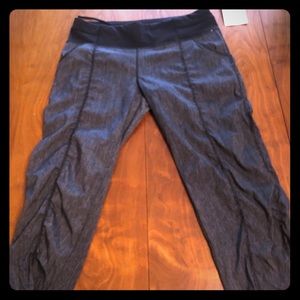 Lucy Get Going Capris NWT